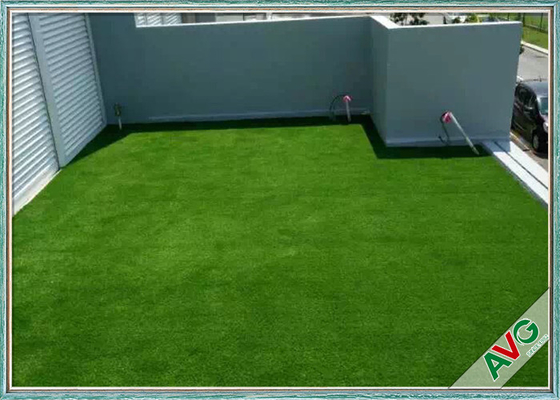 چین چمن مصنوعی چمن مصنوعی حیاط خلوت باغچه با تراکم بالا 9600 Dtex تامین کننده