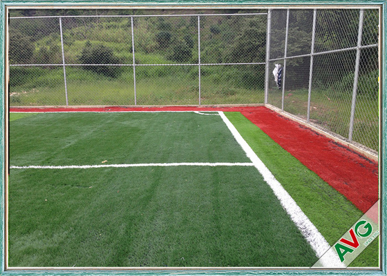 چین چمن مصنوعی 50 میلی متری SGS برای زمین فوتبال / زمین فوتبال با احساس طبیعی تامین کننده